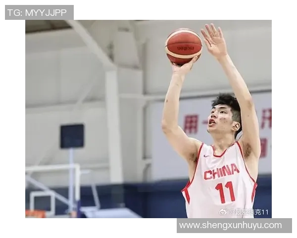 余嘉豪的成长之路与未来展望:从篮球新星到职业运动员的蜕变与挑战 余嘉豪的成长之路与未来展望:从篮球新星到职业运动员的蜕变与挑战