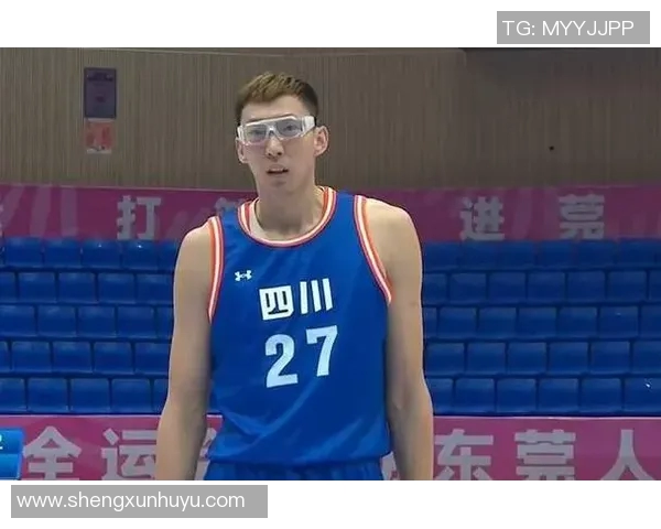 尼克斯队球星周琦状态回升，成为内线重要得分点